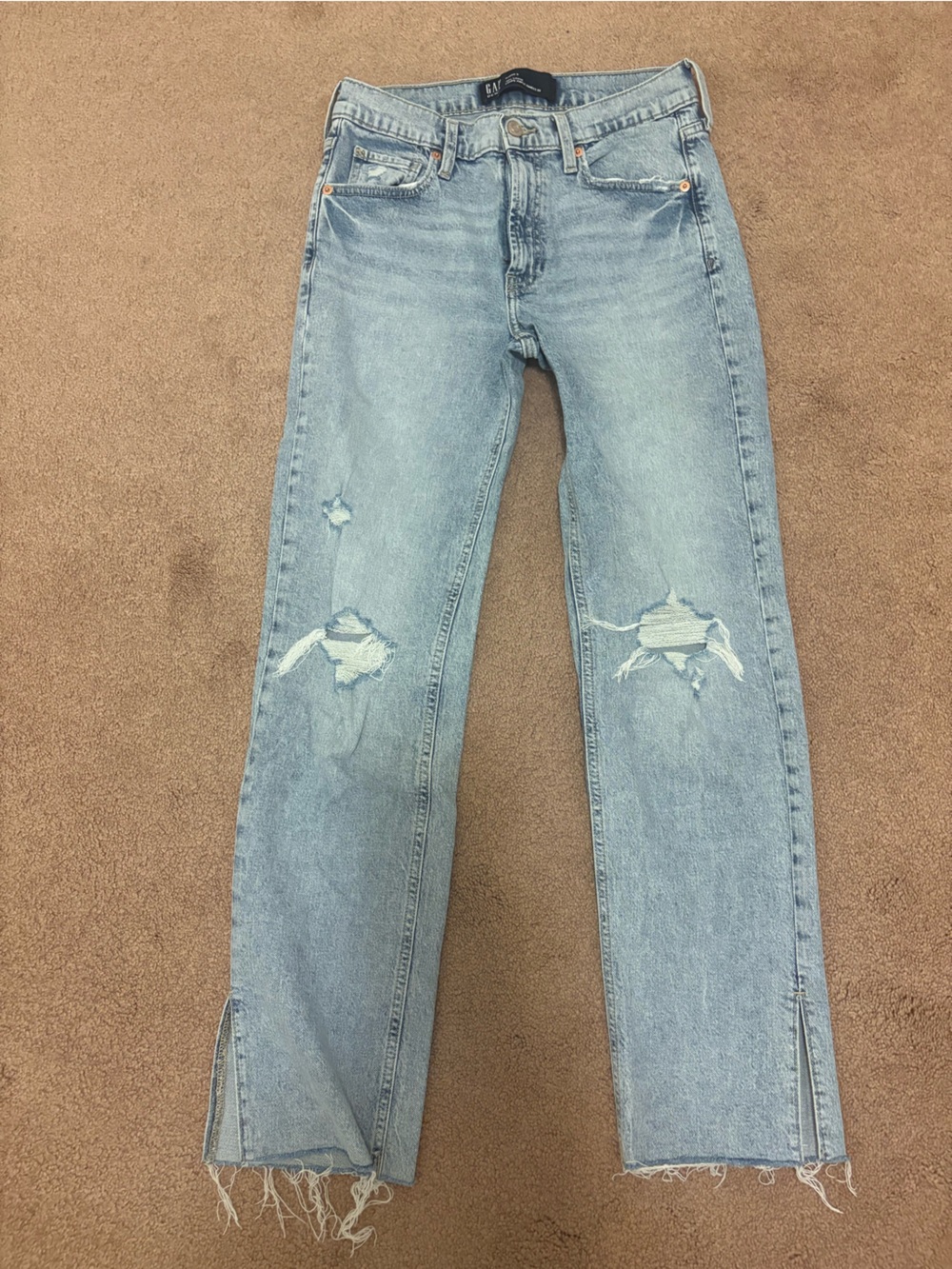 GAP Light Blue Distressed 90s loose size 25